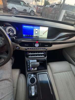 Genesis G90 2017 image 10