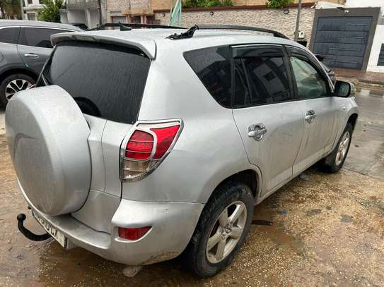 TOYOTA RAV 4 année 2007 image 5