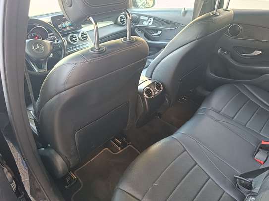 Vends GLC 300 4matic 2019 image 9
