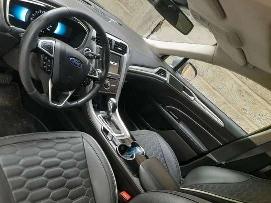 Ford fusion hybride image 7