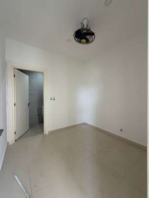 Appartement à louer au Almadies sur la corniche image 2