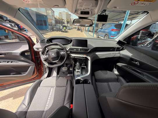Peugeot 3008 2017 Allure diesel image 3