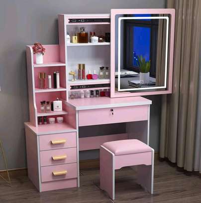 Coiffeuse en bois très classe et solide image 2