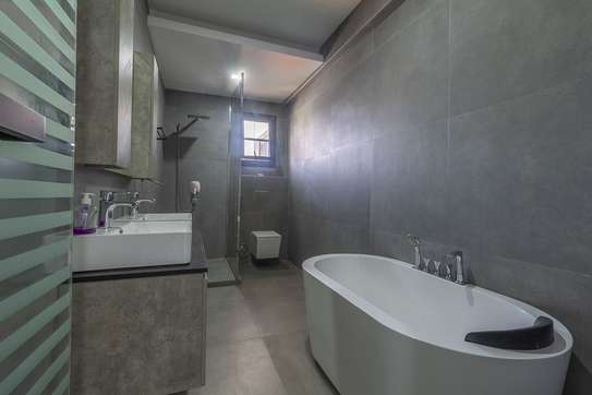 Location F5 - Luxe, grands volumes et vue mer spectaculaire image 10
