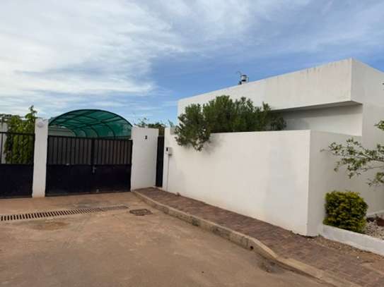Villa F4 à louer Sangalkam Cité Kalia image 2