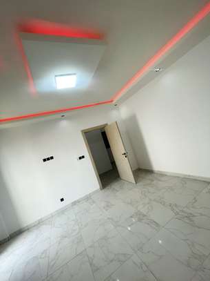 APPARTEMENT F3 À LOUER AUX ALMADIES RECASEMENTS image 8