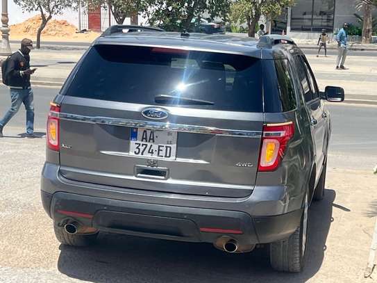 Ford explorer image 5