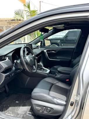 Toyota Rav 4XSE Hybride image 13