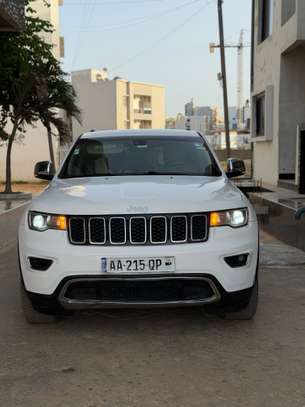 Jeep grand Cherokee image 2
