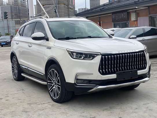 SUV blanc image 2