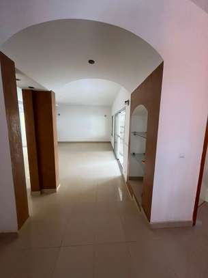 MAISON à VENDRE à NGOR VIRAGE image 3