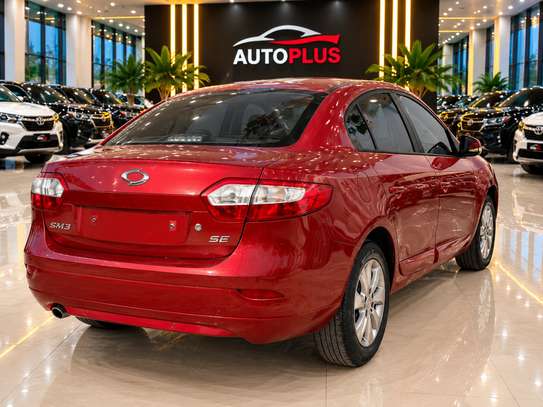 Renault sm3 2016 image 4