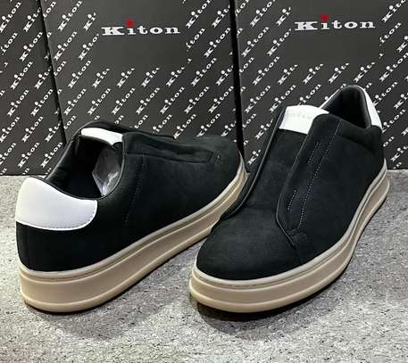 Kiton baskets basses noires semelle épaisse beige image 5