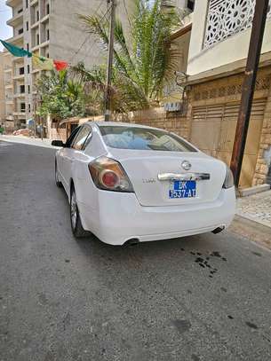 Nissan Altima image 20