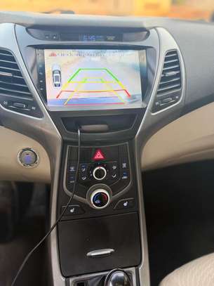 Hyundai Elantra image 4