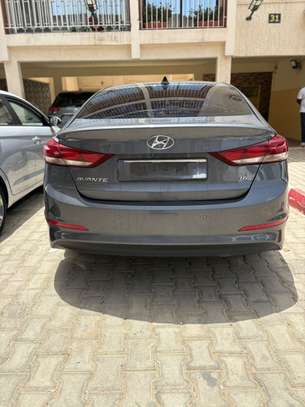 LOCATION HYUNDAI AVANTE image 6