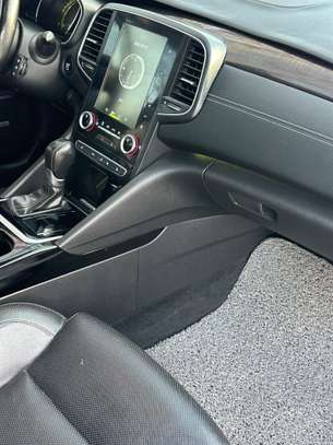 À louer Renault Sm6 essence 2.0 image 9