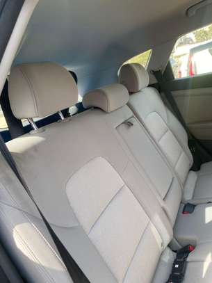 Hyundai Tucson image 9