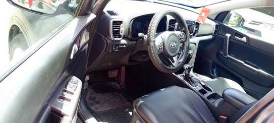 KIA SPORTAGE DANS BON ETAT A VENDRE image 6