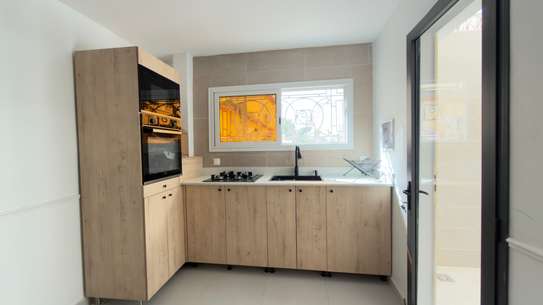 Studio louer à Sacré-Cœur 3 image 3