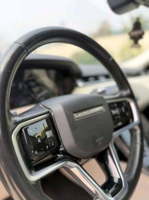 Range rover velar 2022 image 22
