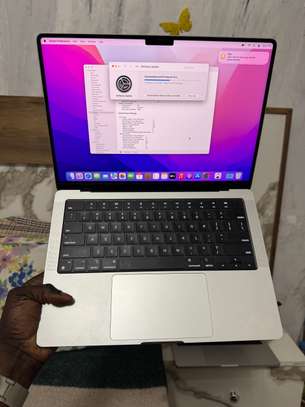 MacBook M1 Pro 2021 512 giga ram16 image 4