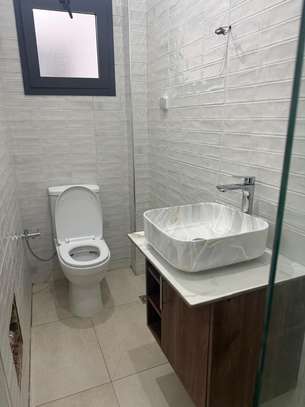 Appartement F3 au Mermoz proche du Lycée Ngalandou Diouf image 4