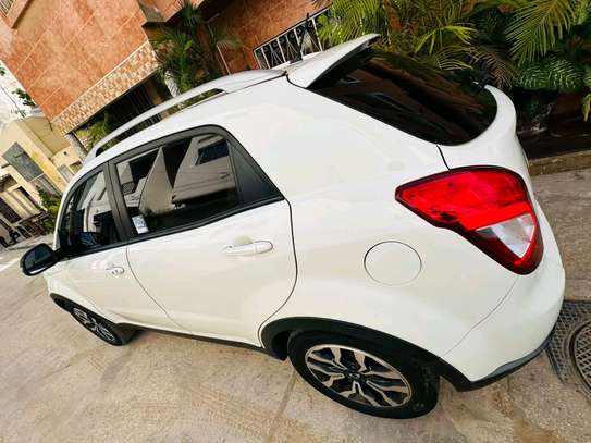 Sangyong Korando C 2016 image 6