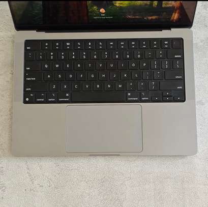 MacBook M2 Pro 14 inch(2023) 1Terra/Ram 16Go image 3