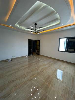 Superbe Studio à louer à la zone de captage image 12