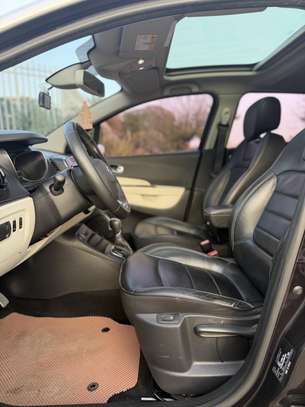 RENAULT QM3 2018 image 4