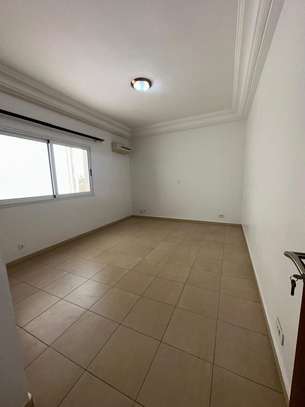 Appartement F4 à  louer au Point E image 11