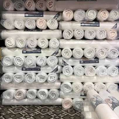 Matelas orthopédique blanc image 6