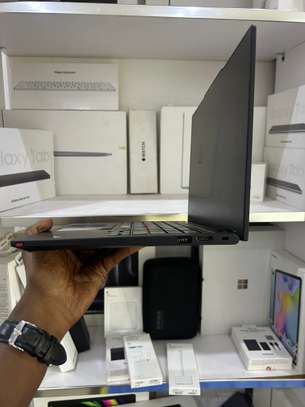 Lenovo ThinkPad X13 Yoga Gen 4 - I7 13eVPro|16GB RAM|512 image 4
