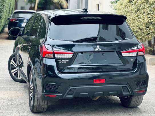 Mitsubishi outlander sport année 2022 image 5