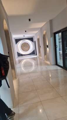 Appartement à louer au Point E image 8