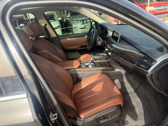 BMW X5 BLACK 2017 image 13