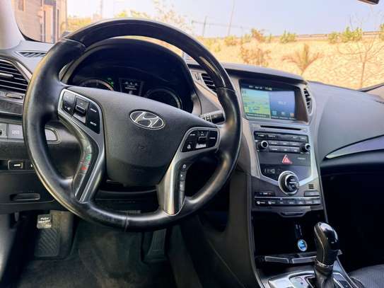 Hyundai grandeur image 3