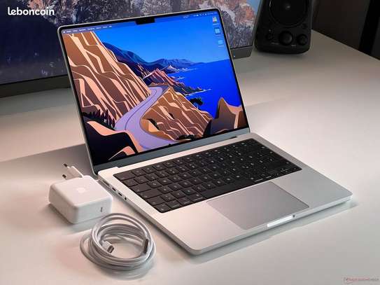 MacBook Pro M4 Pro 14 Pouces Ram 24Go SSD 512Go Neuf scellé image 4
