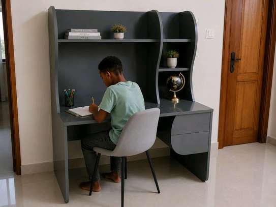 Wanteer Bureau 1.20m tout neuf image 3