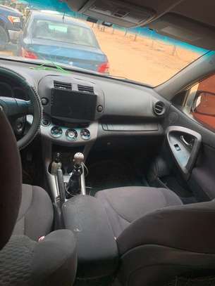 TOYOTA RAV4 Année 2012 image 7