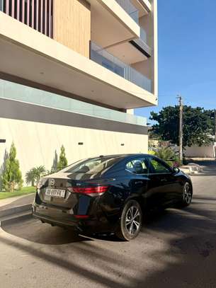 NISSAN SENTRA 2022 image 3