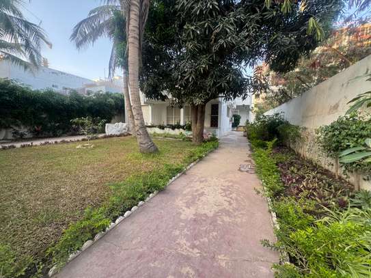 Villa à Louer à Mermoz Sotrac derrière El Tonn image 9