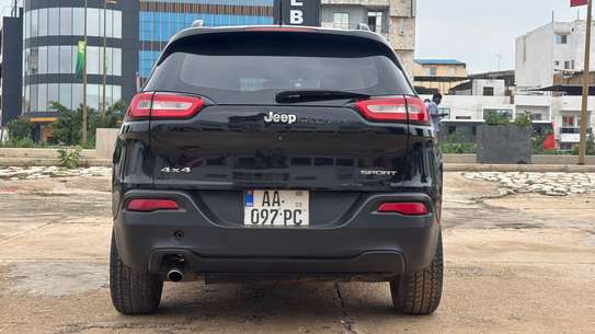 Jeepe Cherokee 2015 image 4