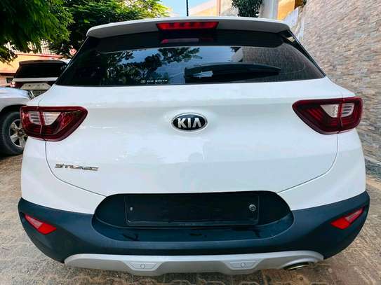 Kia stonic Année 2018 image 7