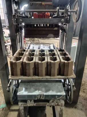 Machine fabrication brique QT4-24 Block semi auto NEUVE ! image 6