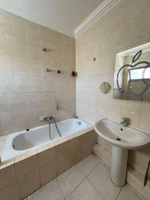 Appartement à vendre à Ouest Foire image 5