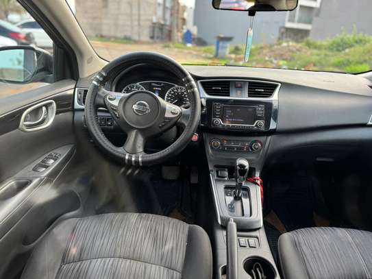 Location Nissan Sentra 2017 faible consommation image 10