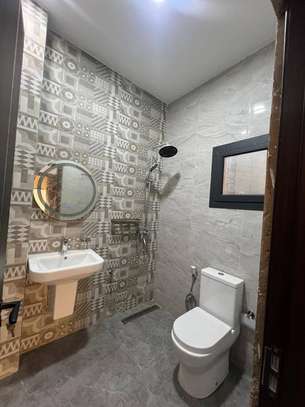 APPARTEMENT CITÉ BIAGUI image 7