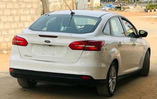 Ford Focus 2017 image 9